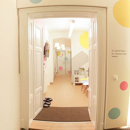 Kinderarzt Graz Leonhard Eingang